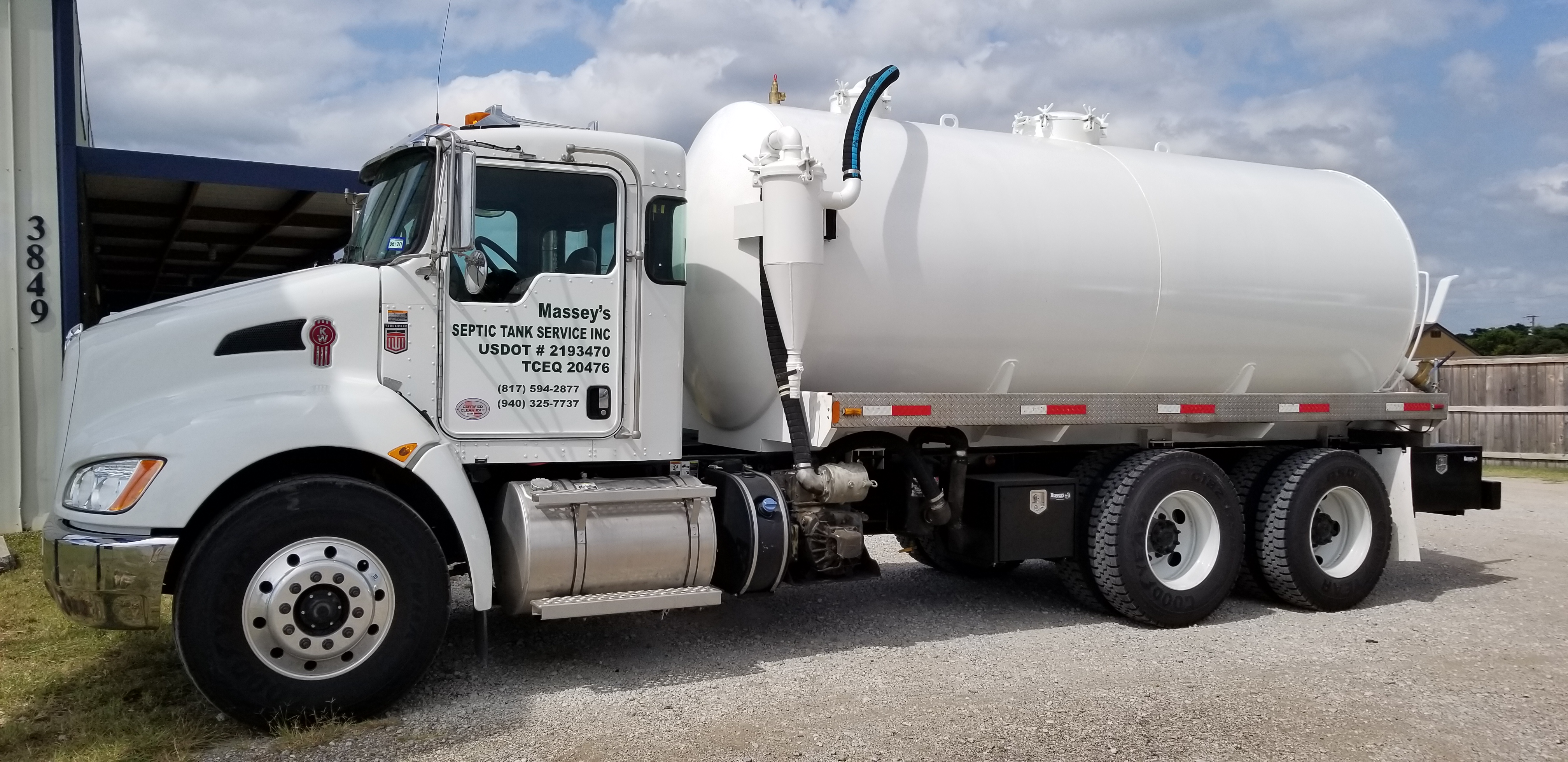 Vehicle Lettering - Massey's Septic Tank Service